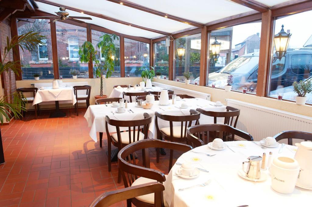 Hotel Restaurant Zur Linde Pattensen Esterno foto